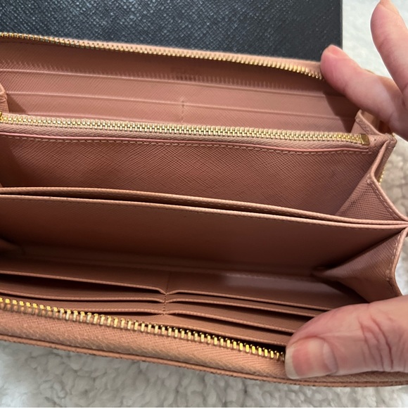Prada long zippy wallet - Picture 3 of 14